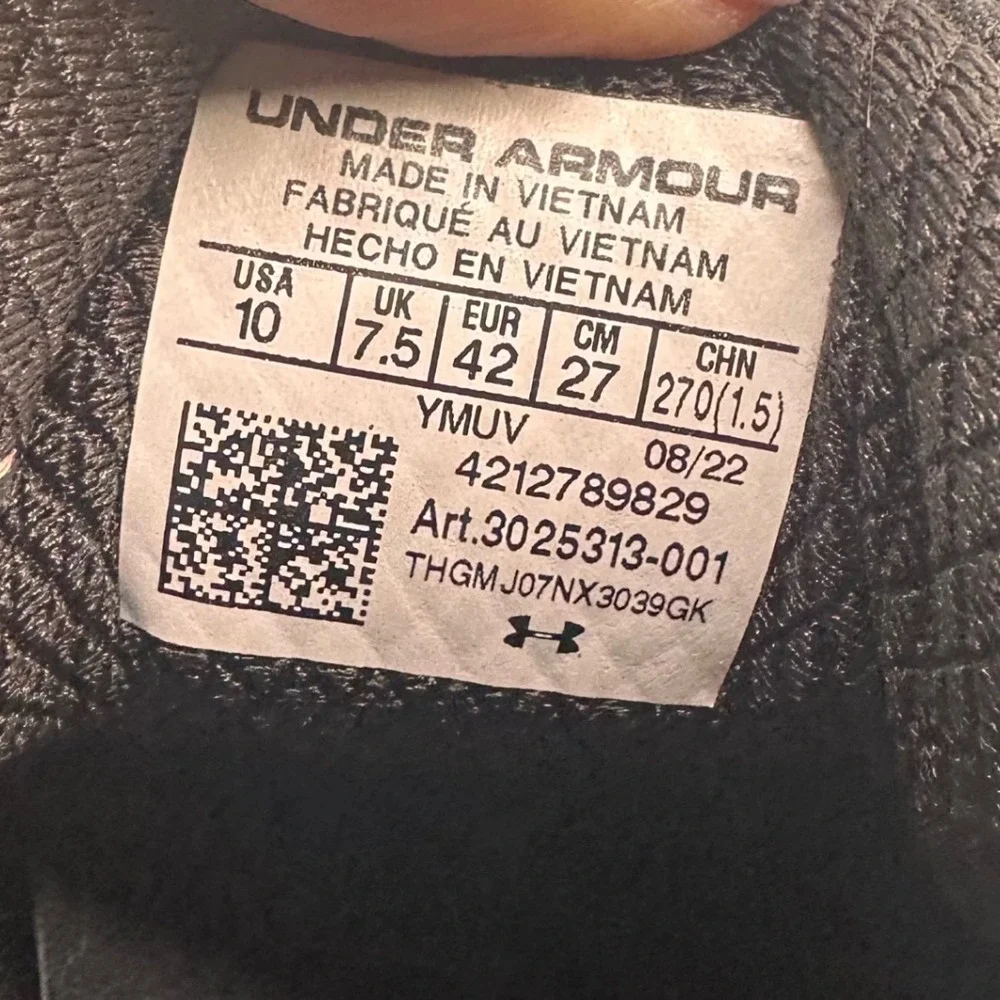 Under Armour HOVR Sonic 5 Men's Sleek Black Athletic Style Running Shoes Size 10